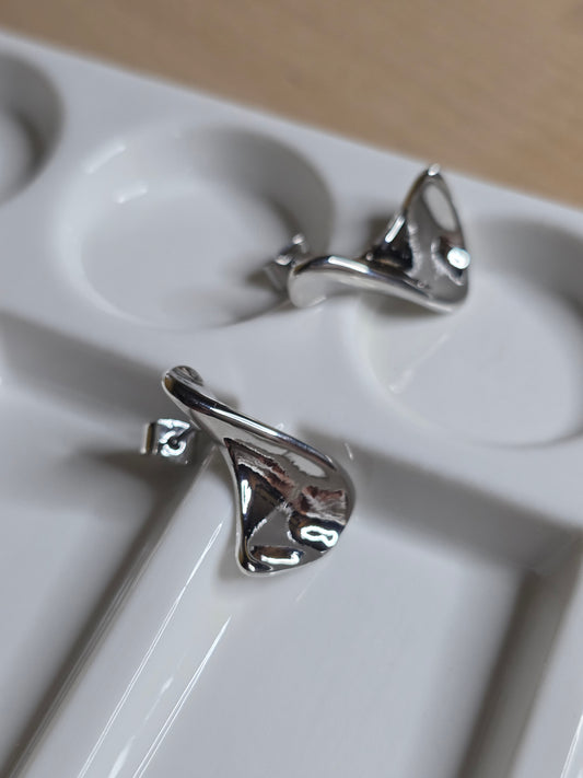 Sculpted Fold Stud Earrings
