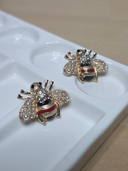 Mielle Bee Stud Earrings – Pearl & Crystal Bee Earrings