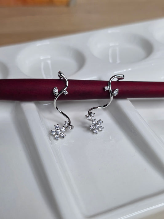 Floréline Vine Earrings – 18K Gold Filled Floral Drop Studs