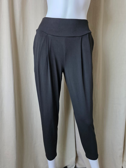 Arden Pleated Tapered Pants